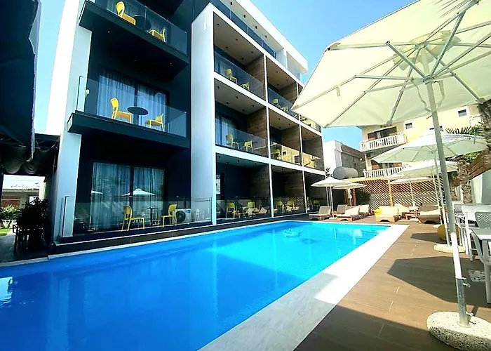 Valmar Hotel