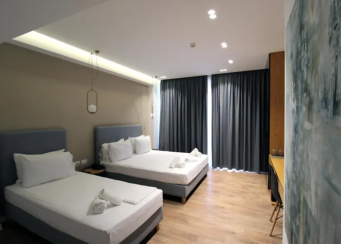 Valmar Hotel