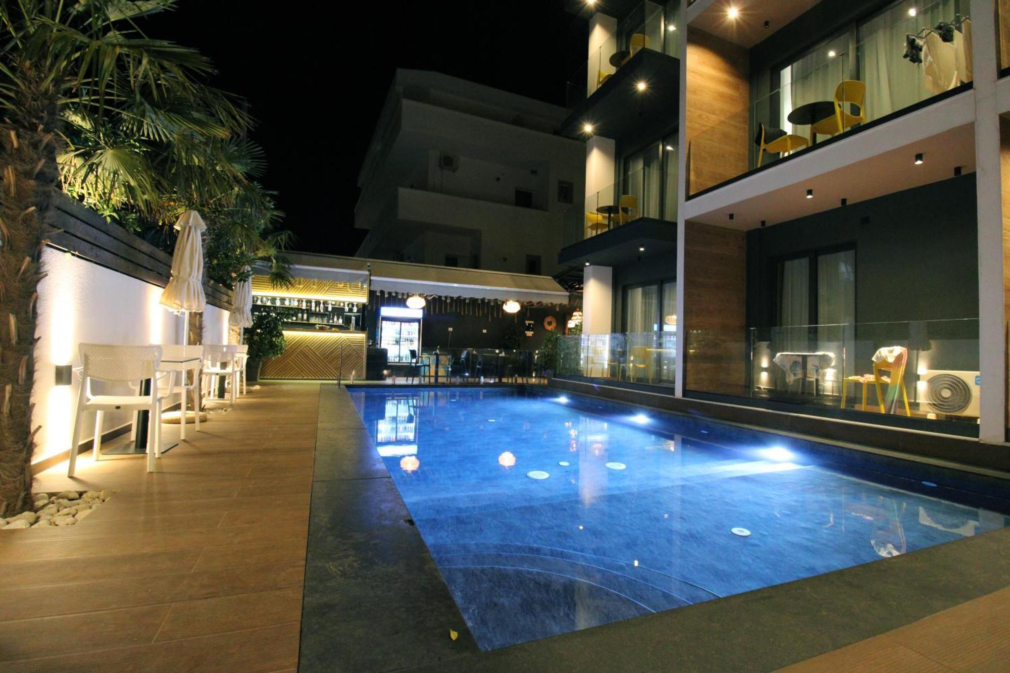 Valmar Hotel